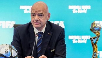 Presidente da Fifa descarta implementação de cartão azul  (Divulgação )